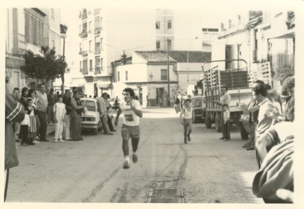 Lee más sobre el artículo Deporte: Carrera popular Años 1980- 1981-1982-1983-1984